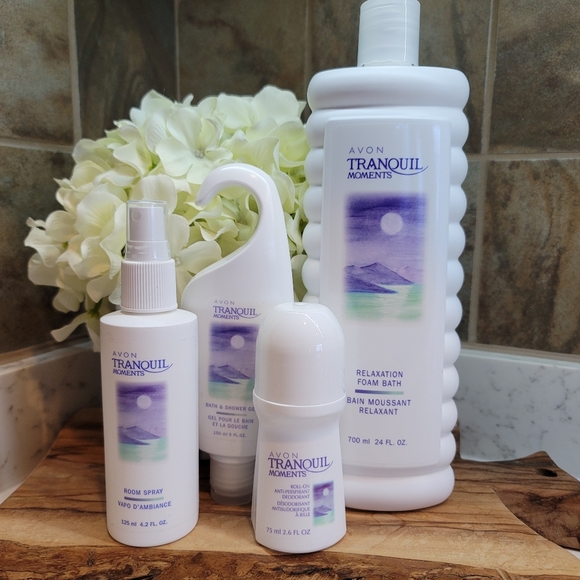 Avon Tranquil Moments Gift Set - Picture 1 of 10